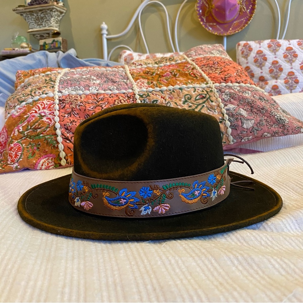 Peter Grimm Mavis Folk Embroidered Distressed Wool Hat Brown - Picture 8 of 15
